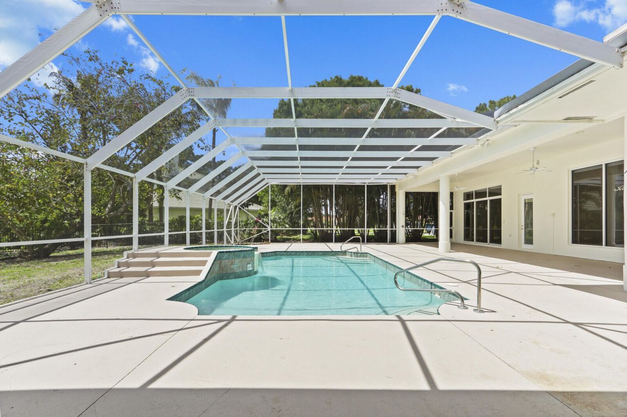 8280 Woodsmuir Drive, Palm Beach Gardens, FL 33412 Photo