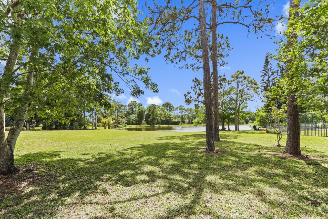 8280 Woodsmuir Drive, Palm Beach Gardens, FL 33412 Photo