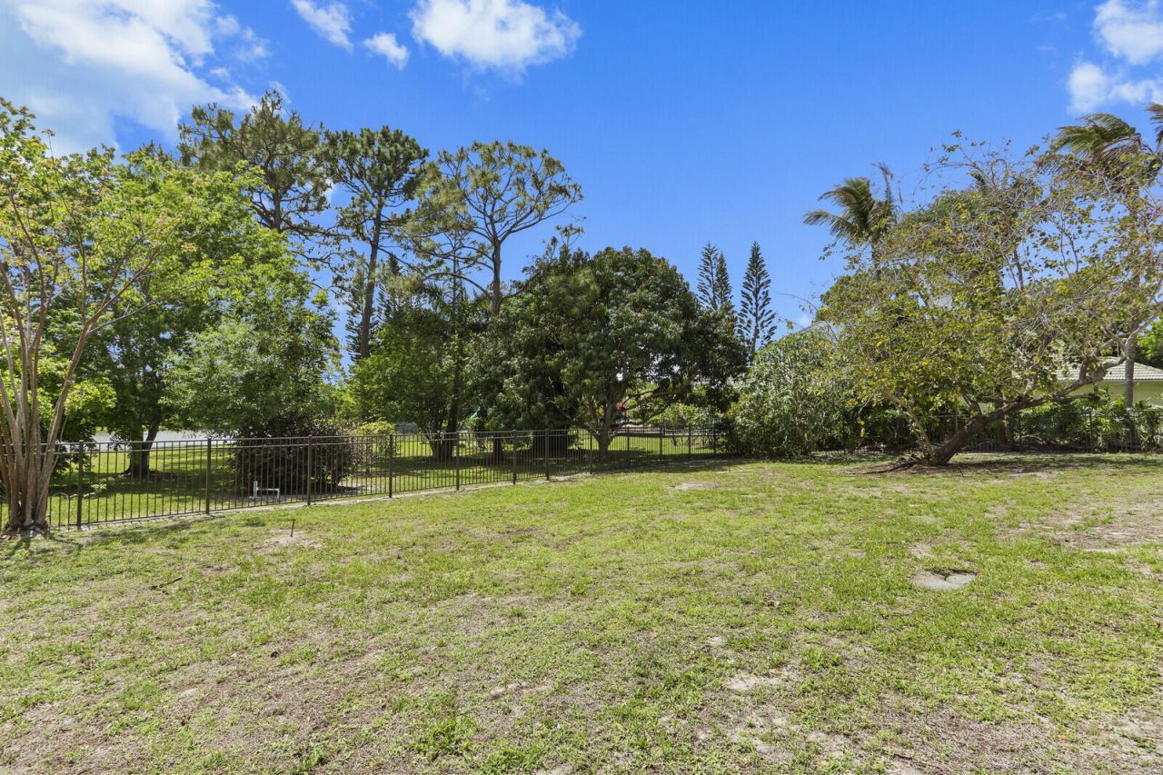 8280 Woodsmuir Drive, Palm Beach Gardens, FL 33412 Photo