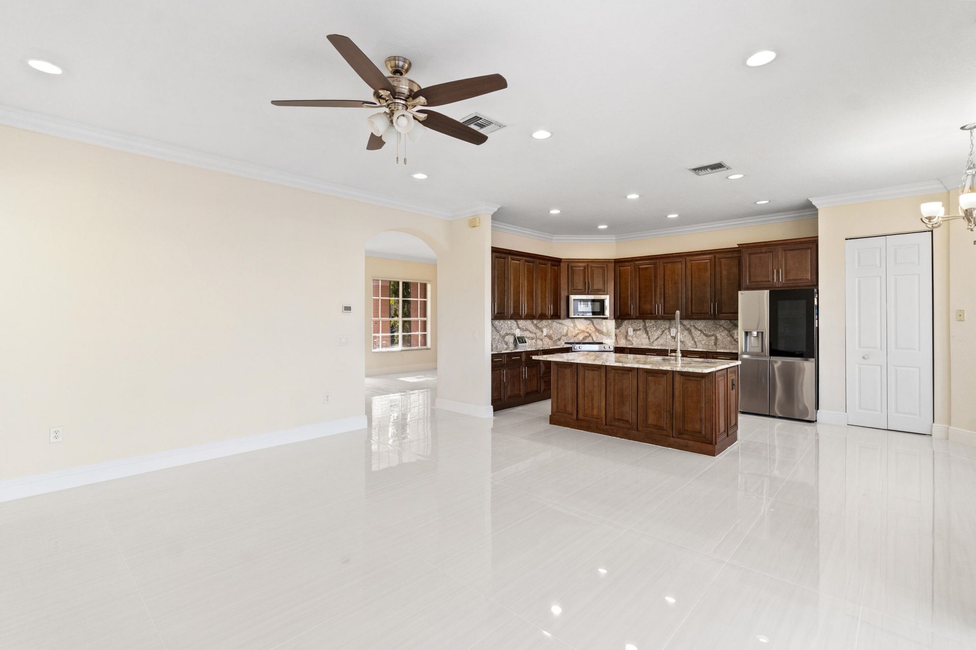 5422 SW 185th Terrace, Miramar, FL 33029 Photo