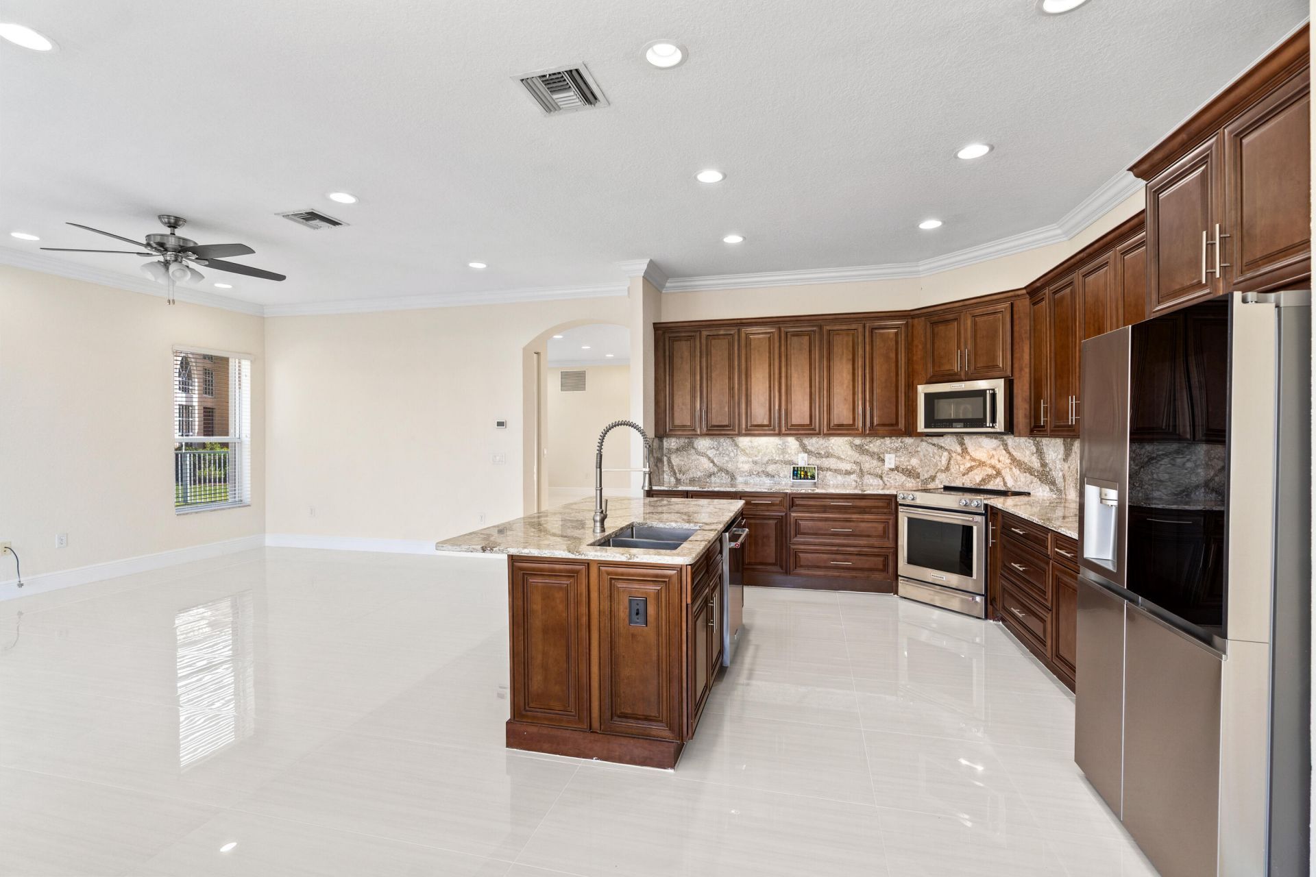 5422 SW 185th Terrace, Miramar, FL 33029 Photo