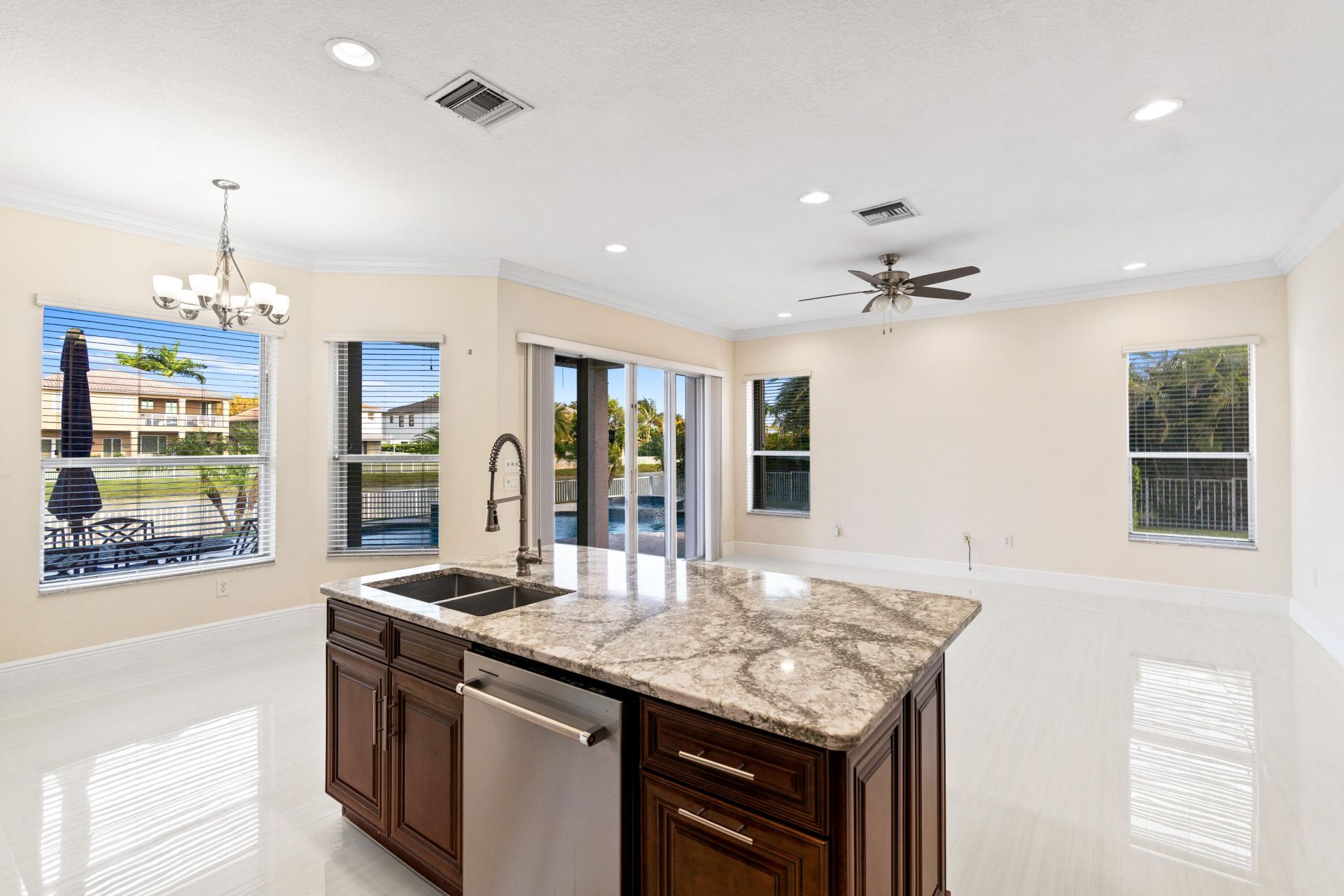 5422 SW 185th Terrace, Miramar, FL 33029 Photo