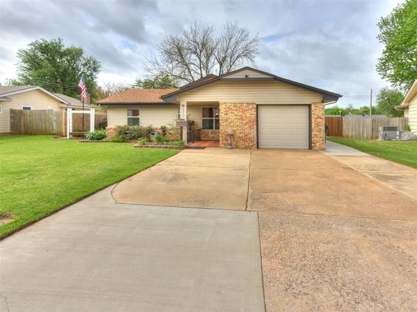 2313 Sandra Drive, Midwest City, OK 73110