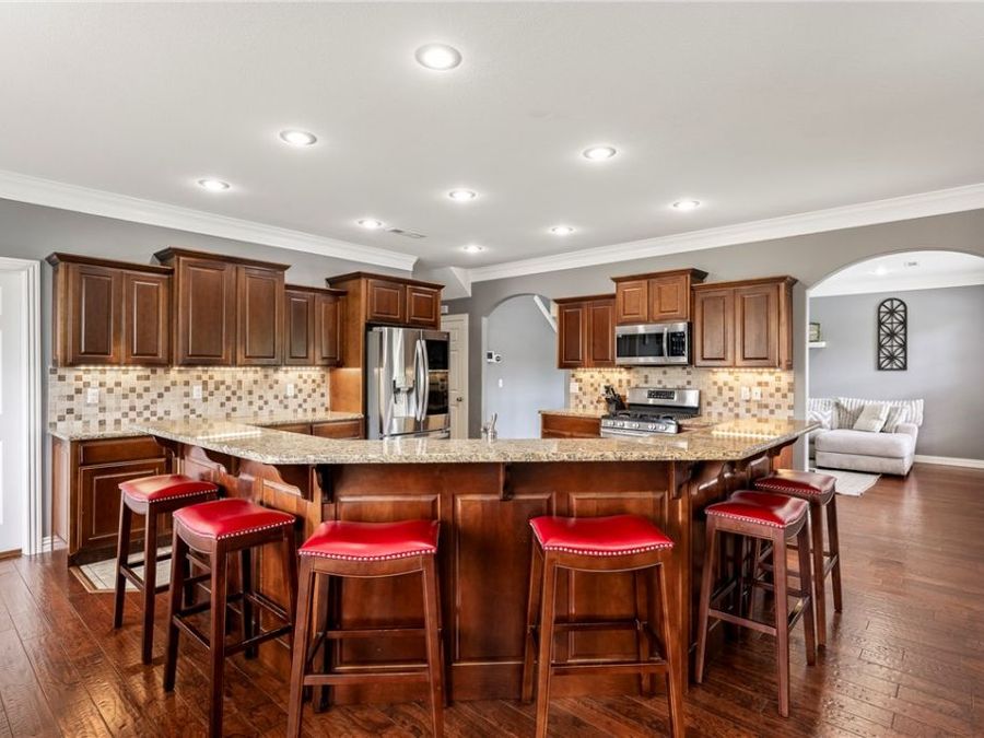 Property Image 4