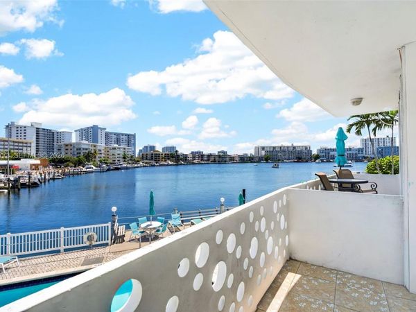 2500 Diana Dr , Unit 216, Hallandale Beach, FL 33009