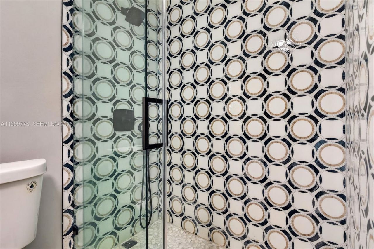 2500 Diana Dr, Unit 216, Hallandale Beach, FL 33009 Photo