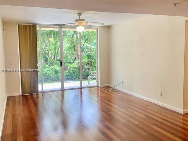 529 E Sheridan St , Unit 1021, Dania Beach, FL 33004