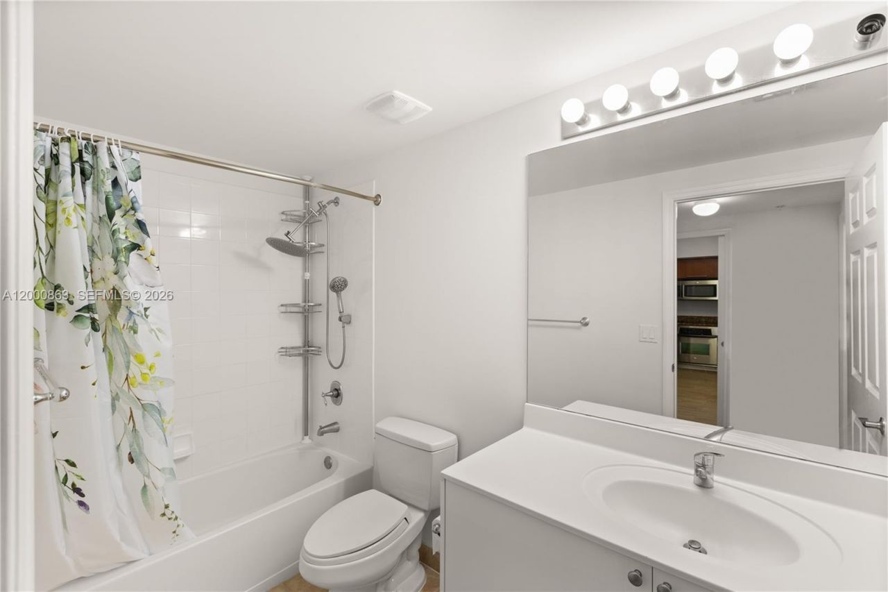 888 S Douglas Rd, Unit PH01, Coral Gables, FL 33134 Photo