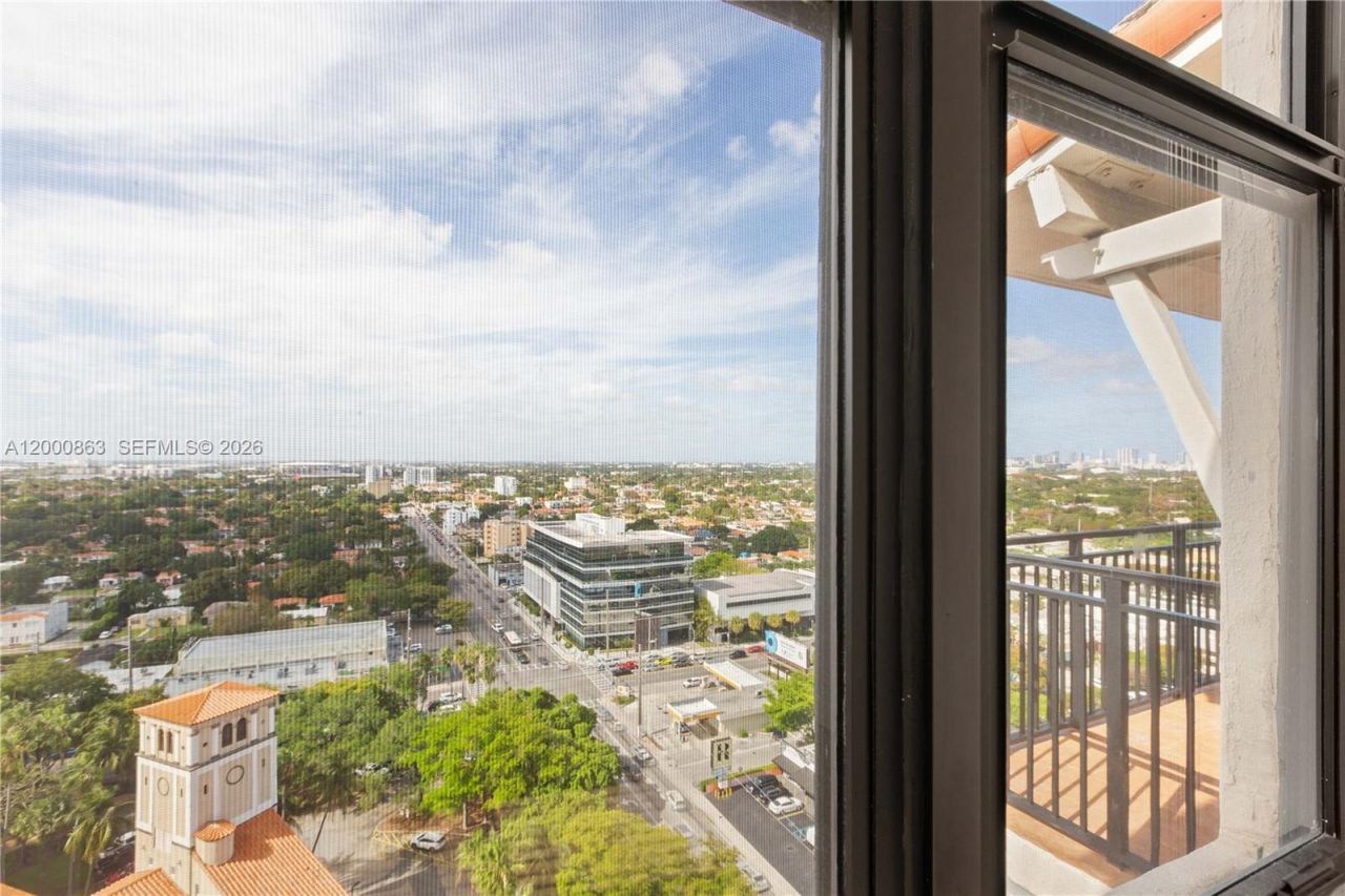 888 S Douglas Rd, Unit PH01, Coral Gables, FL 33134 Photo