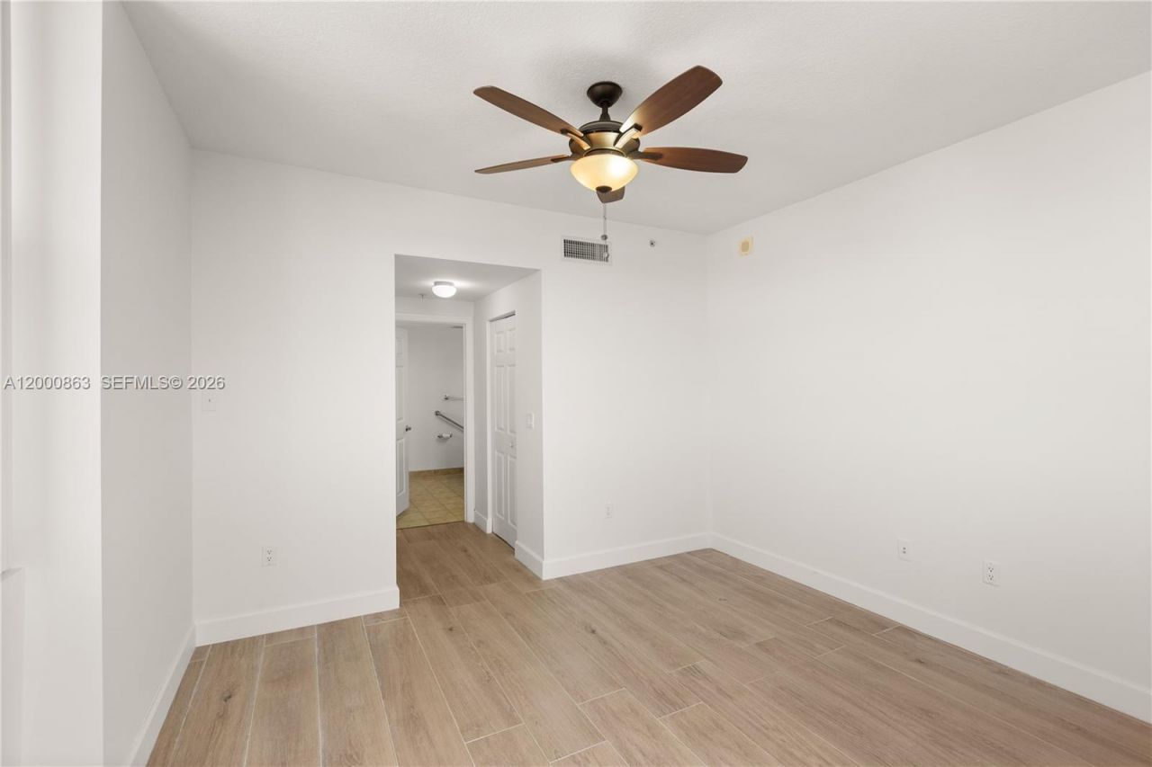 888 S Douglas Rd, Unit PH01, Coral Gables, FL 33134 Photo