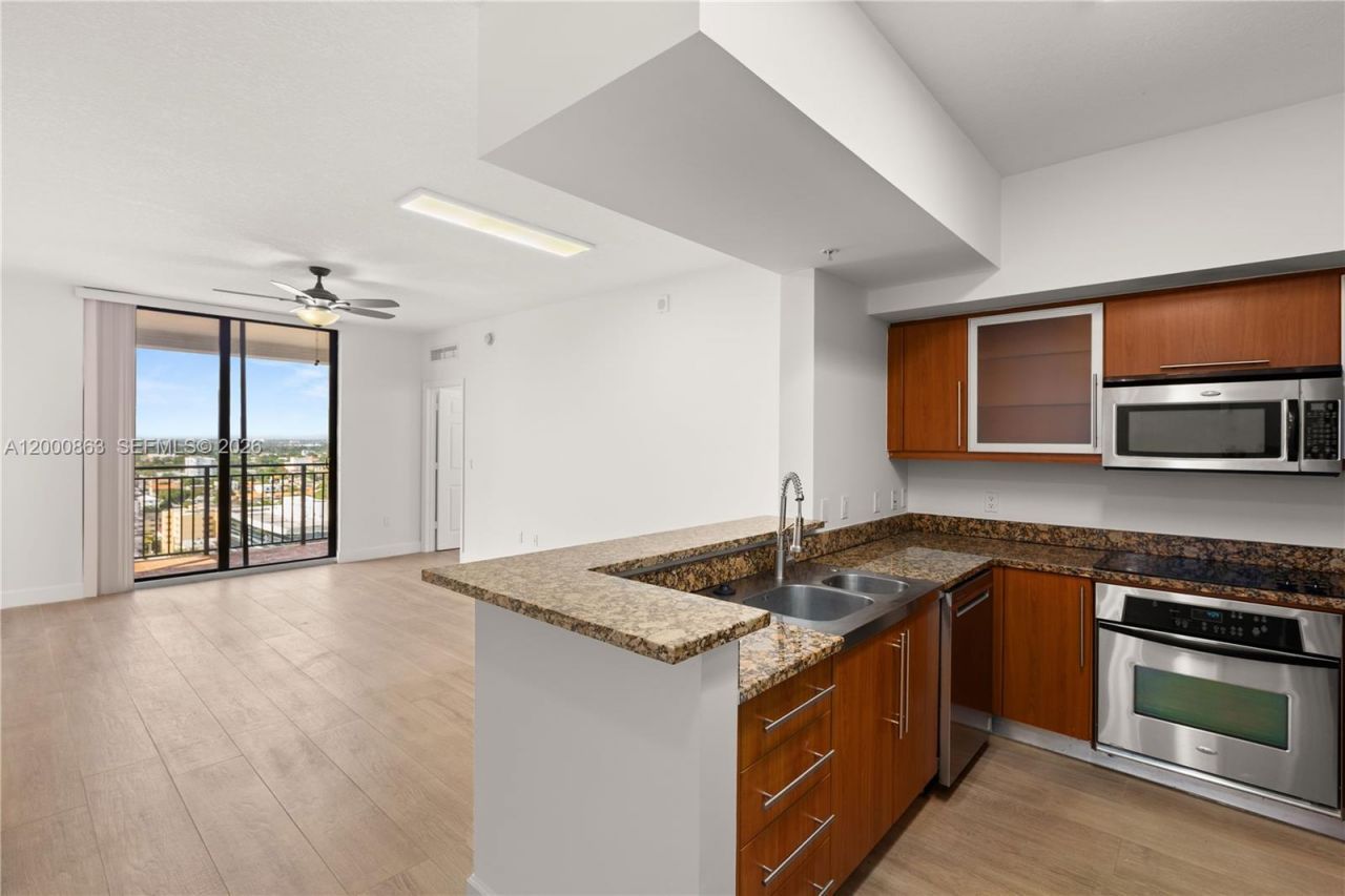 888 S Douglas Rd, Unit PH01, Coral Gables, FL 33134 Photo