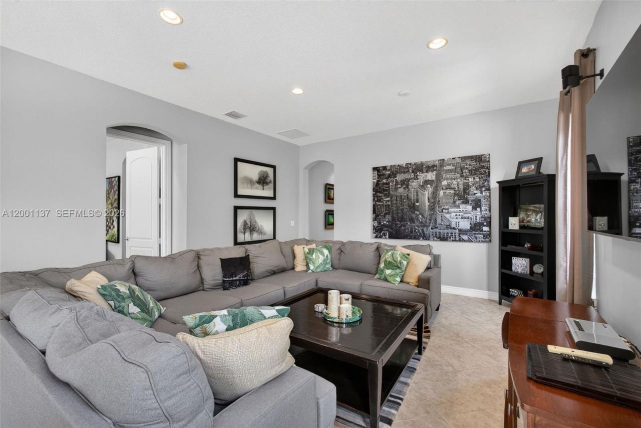 184 W Bay Cedar Cir, Jupiter, FL 33458 Photo