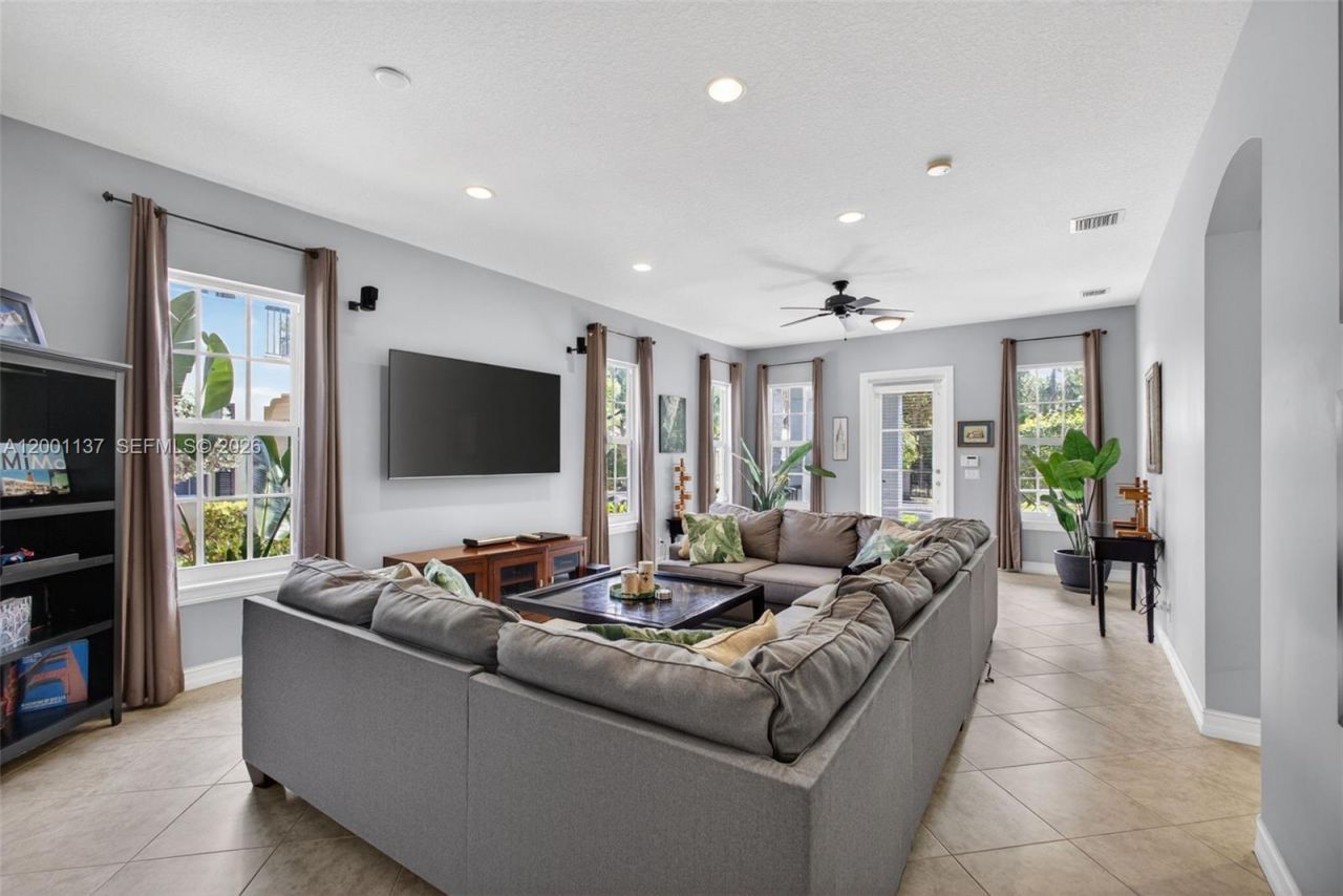 184 W Bay Cedar Cir, Jupiter, FL 33458 Photo