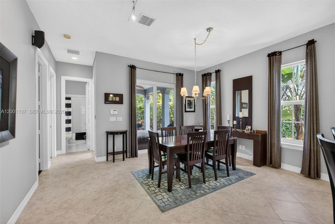 184 W Bay Cedar Cir, Jupiter, FL 33458 Photo