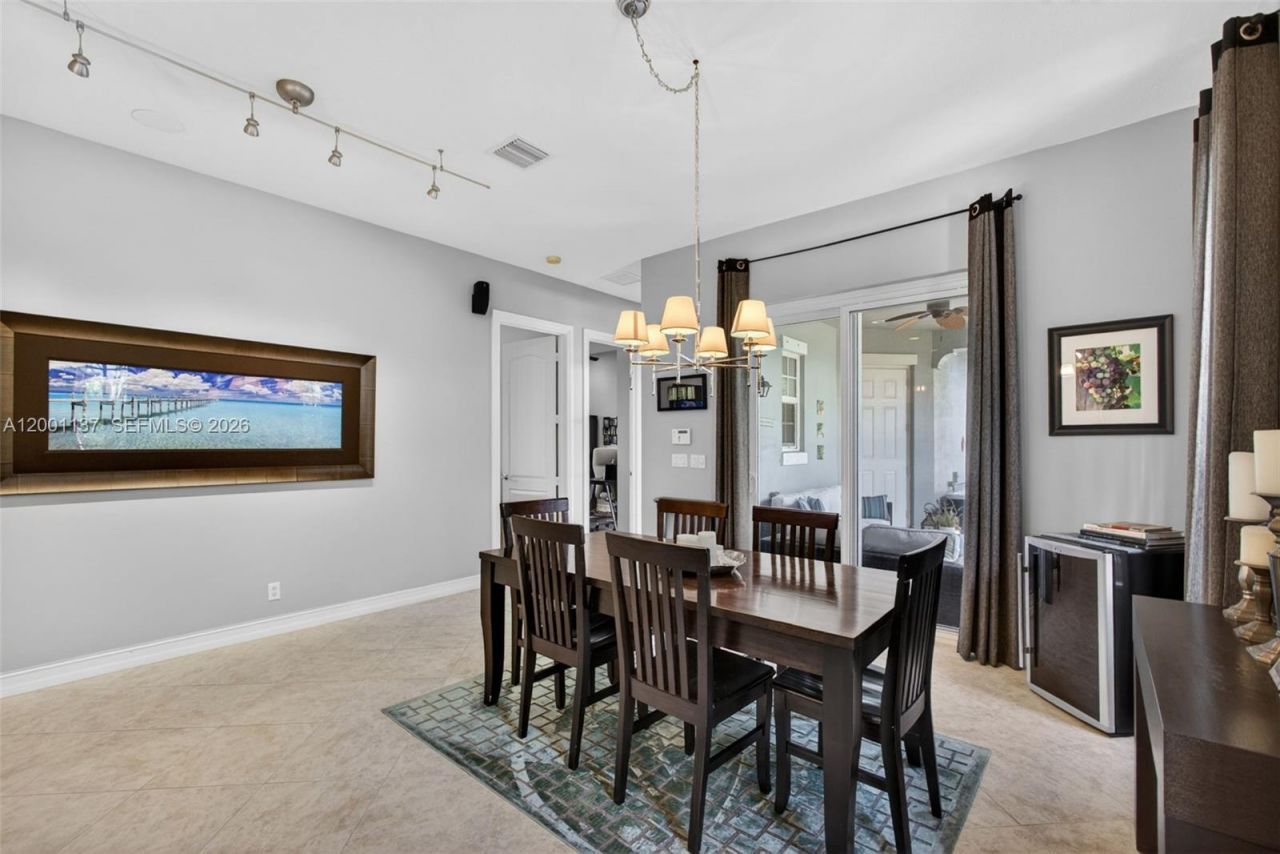184 W Bay Cedar Cir, Jupiter, FL 33458 Photo