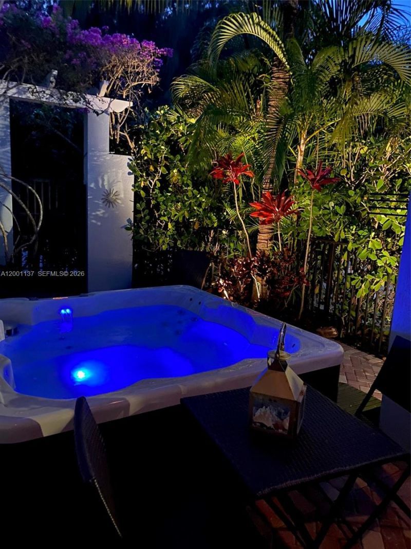 184 W Bay Cedar Cir, Jupiter, FL 33458 Photo