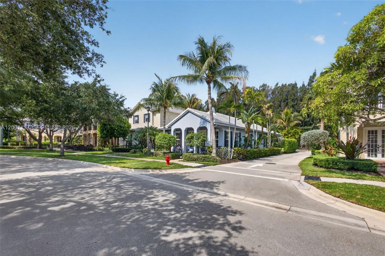 184 W Bay Cedar Cir, Jupiter, FL 33458 Photo