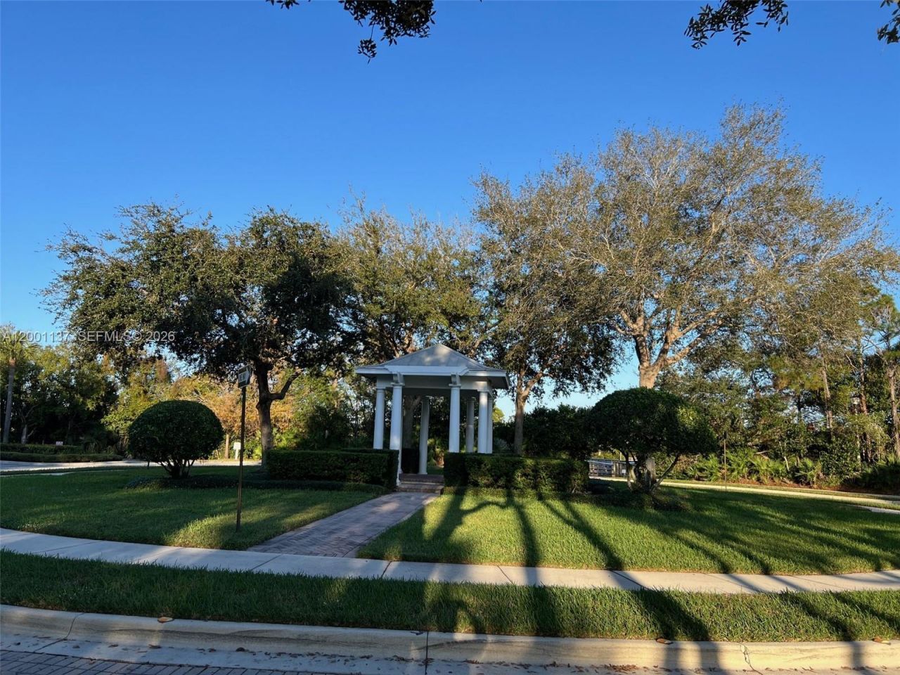 184 W Bay Cedar Cir, Jupiter, FL 33458 Photo