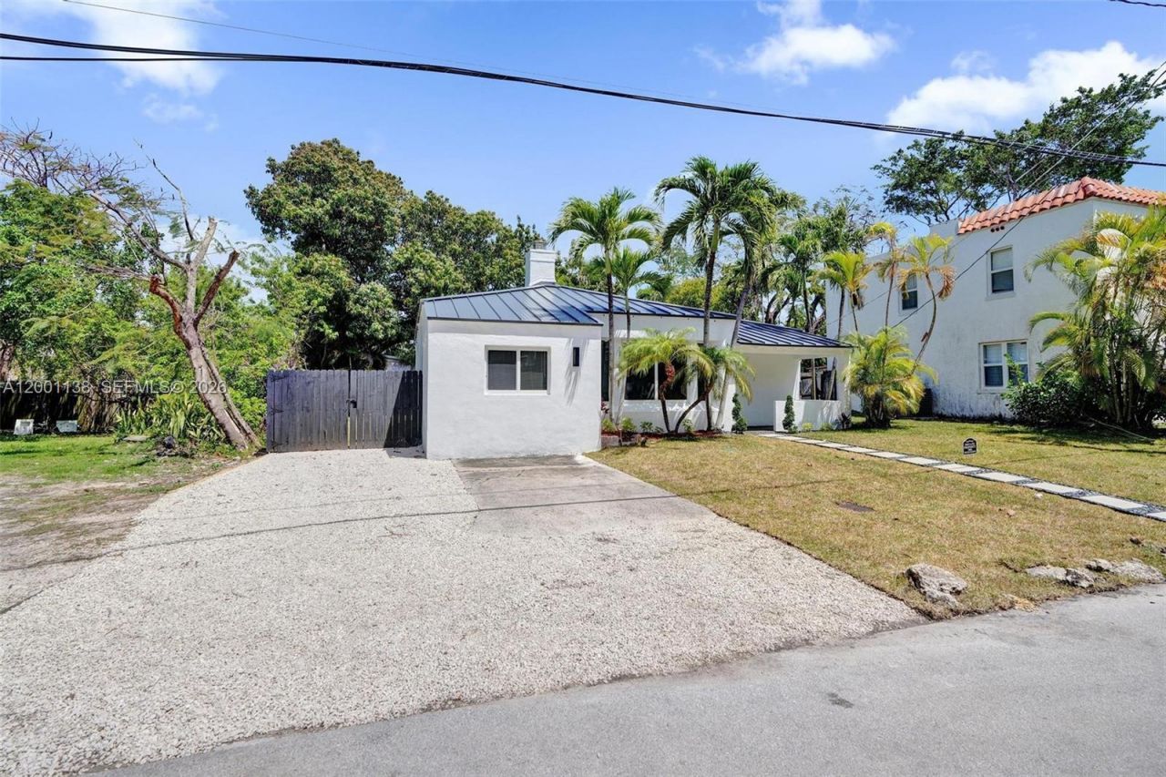 633 NE 70th St, Miami, FL 33138 Photo