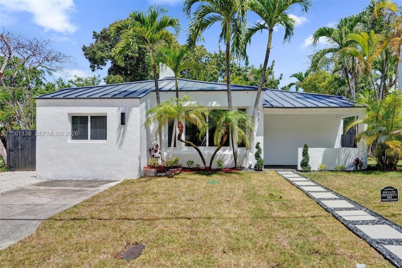 633 NE 70th St, Miami, FL 33138 Photo