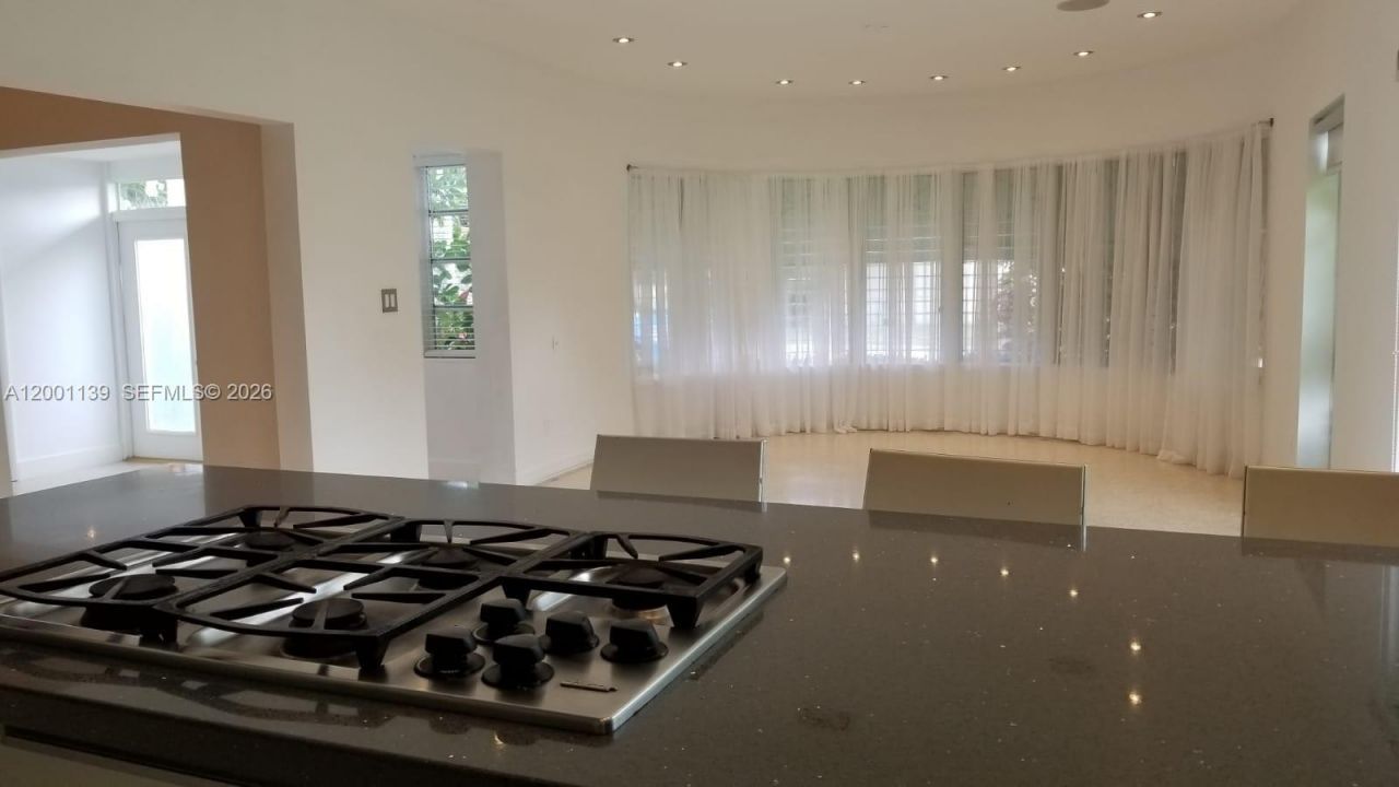 625 93rd St, Surfside, FL 33154 Photo