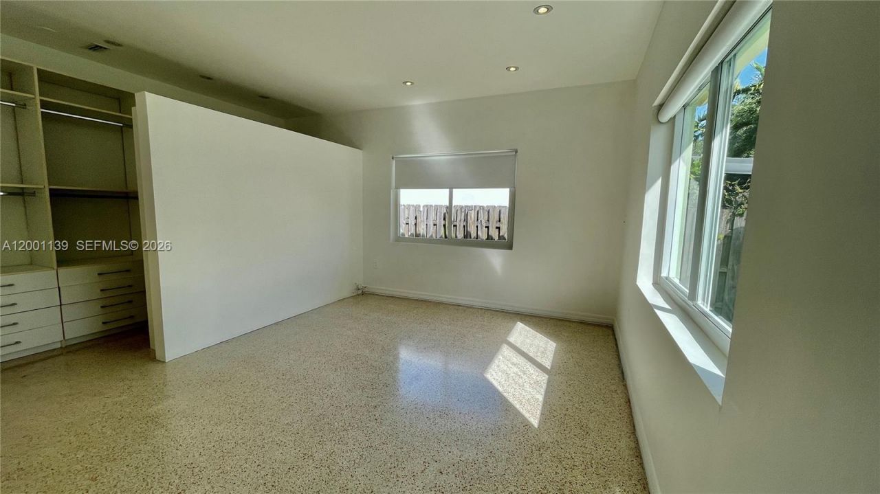 625 93rd St, Surfside, FL 33154 Photo