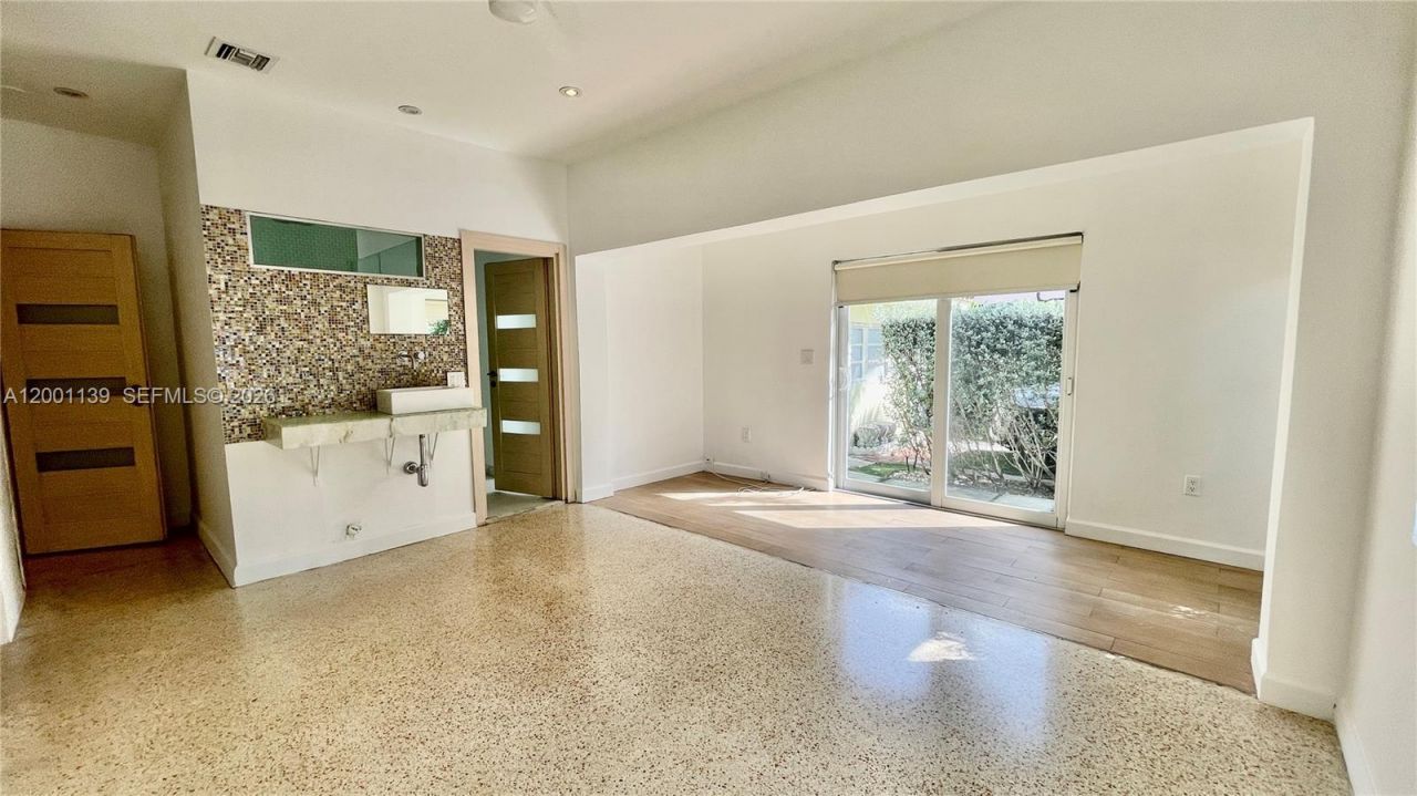 625 93rd St, Surfside, FL 33154 Photo