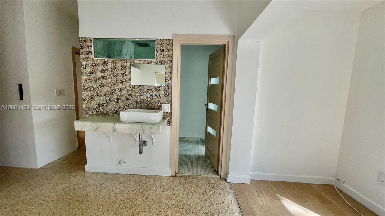 625 93rd St, Surfside, FL 33154 Photo