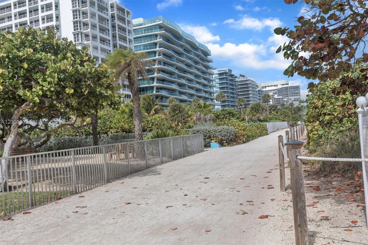 625 93rd St, Surfside, FL 33154 Photo