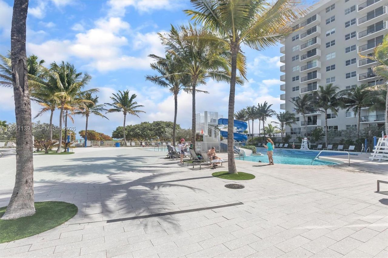 625 93rd St, Surfside, FL 33154 Photo