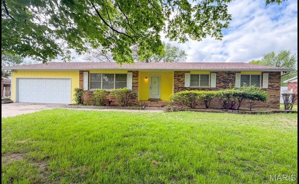 903 Glenn Drive , Sikeston, MO 63801 Main Photo