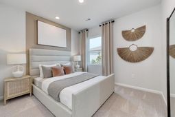 845 Meadowbrook Lane photo 4