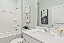 845 Meadowbrook Lane photo 4