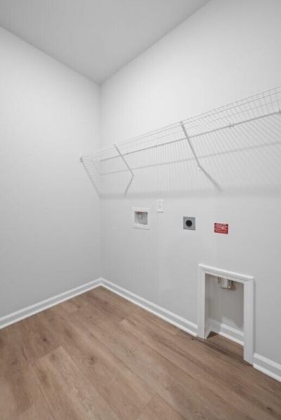 845 Meadowbrook Lane Photo 6