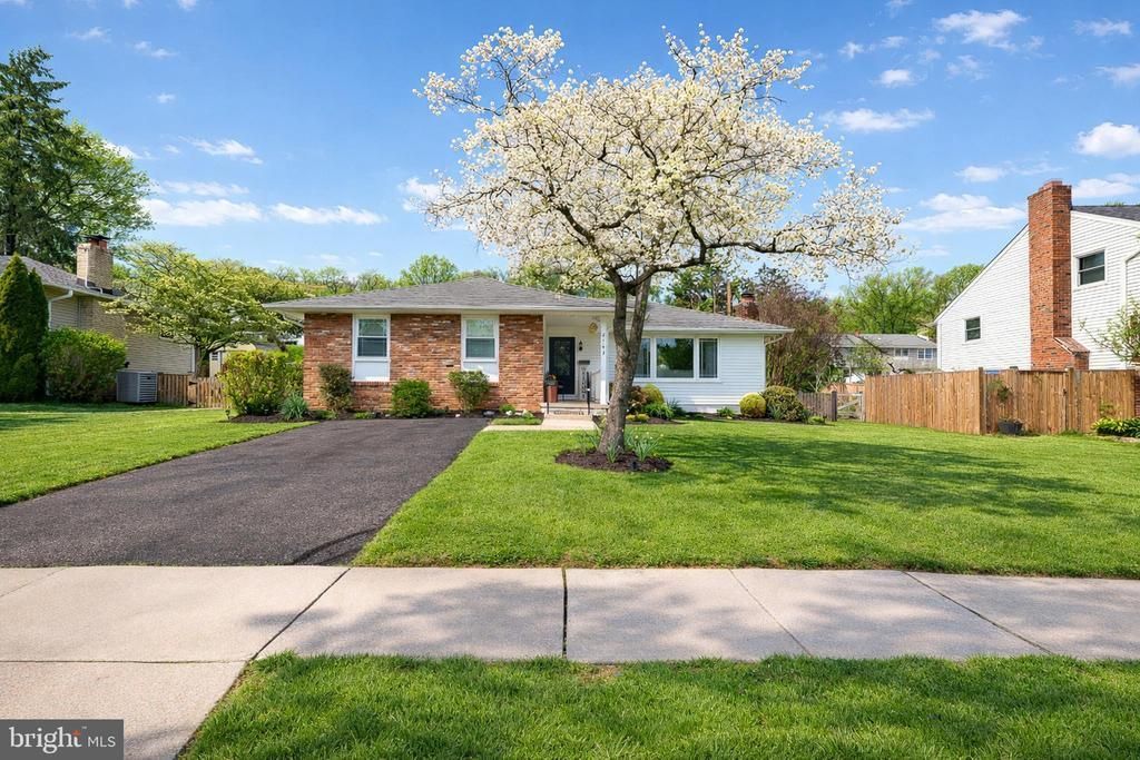 2143 Suburban Greens Drive, Lutherville Timonium, MD 21093 Main Photo