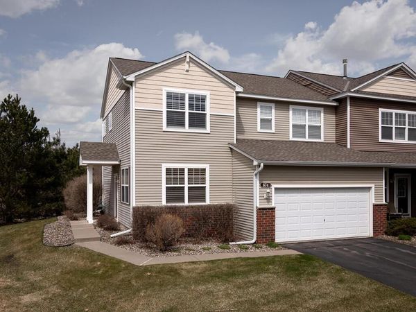 674 Ravencroft Road , Waconia, MN 55387