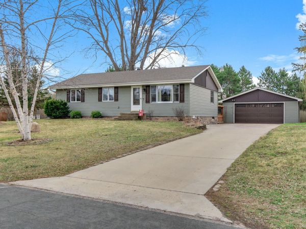 732 Vicky Lane, Lino Lakes, MN 55014