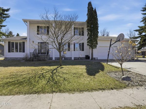 230 W 16TH Street, Grafton, ND 58237