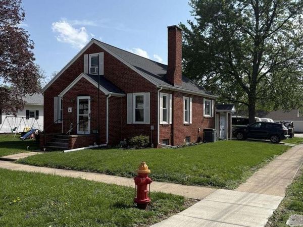 120 W South St., Mt. Sterling, IL 62353