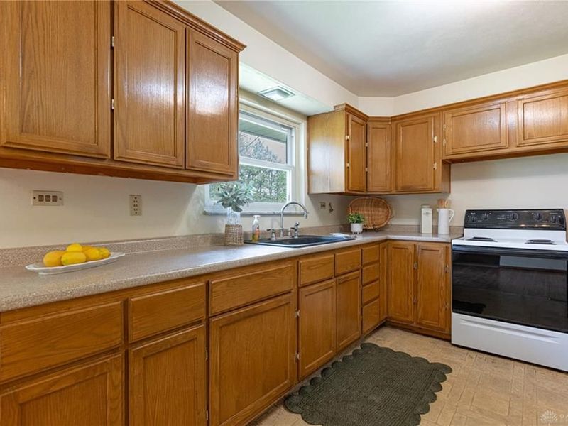 4150 Ridgecliff Drive, Beavercreek, OH 45440 Photo 5