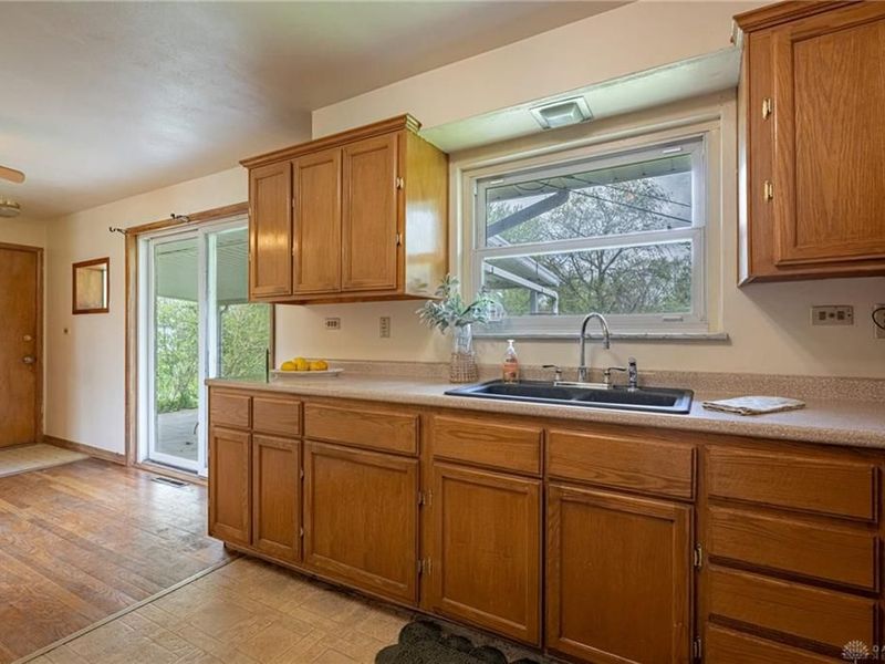 4150 Ridgecliff Drive, Beavercreek, OH 45440 Photo 7