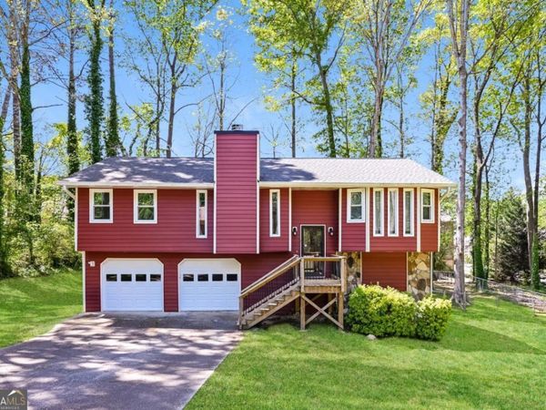 3039 Jonathan Court, Snellville, GA 30039