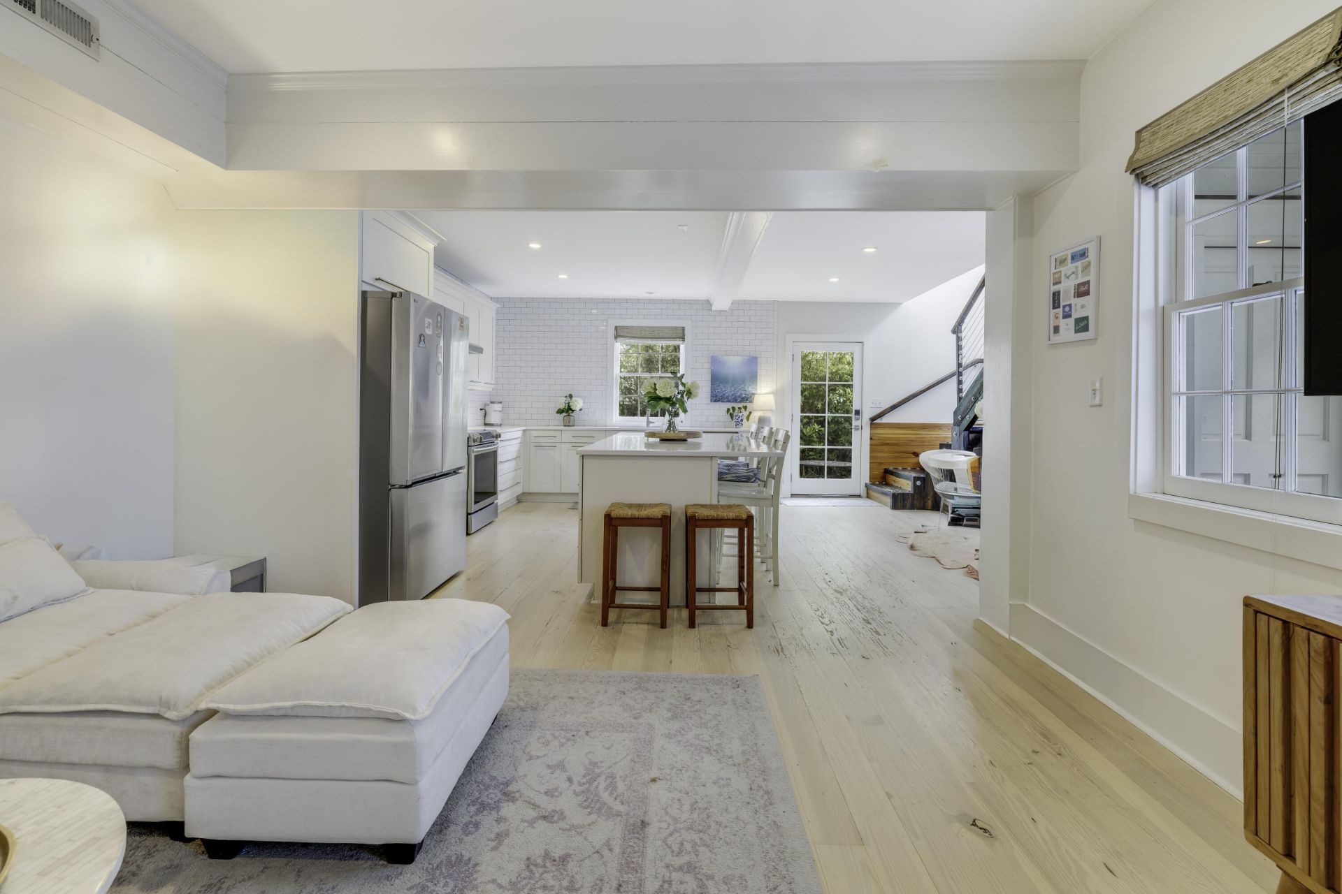 33 Bogard Street Photo 9