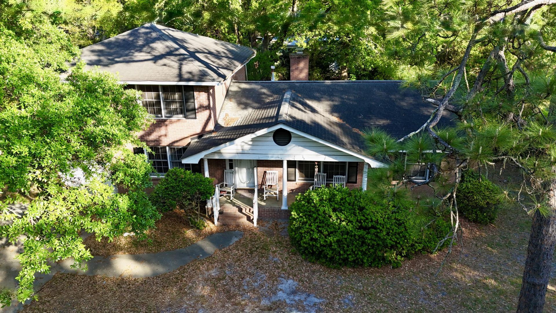 1330 Manor Boulevard Photo 14