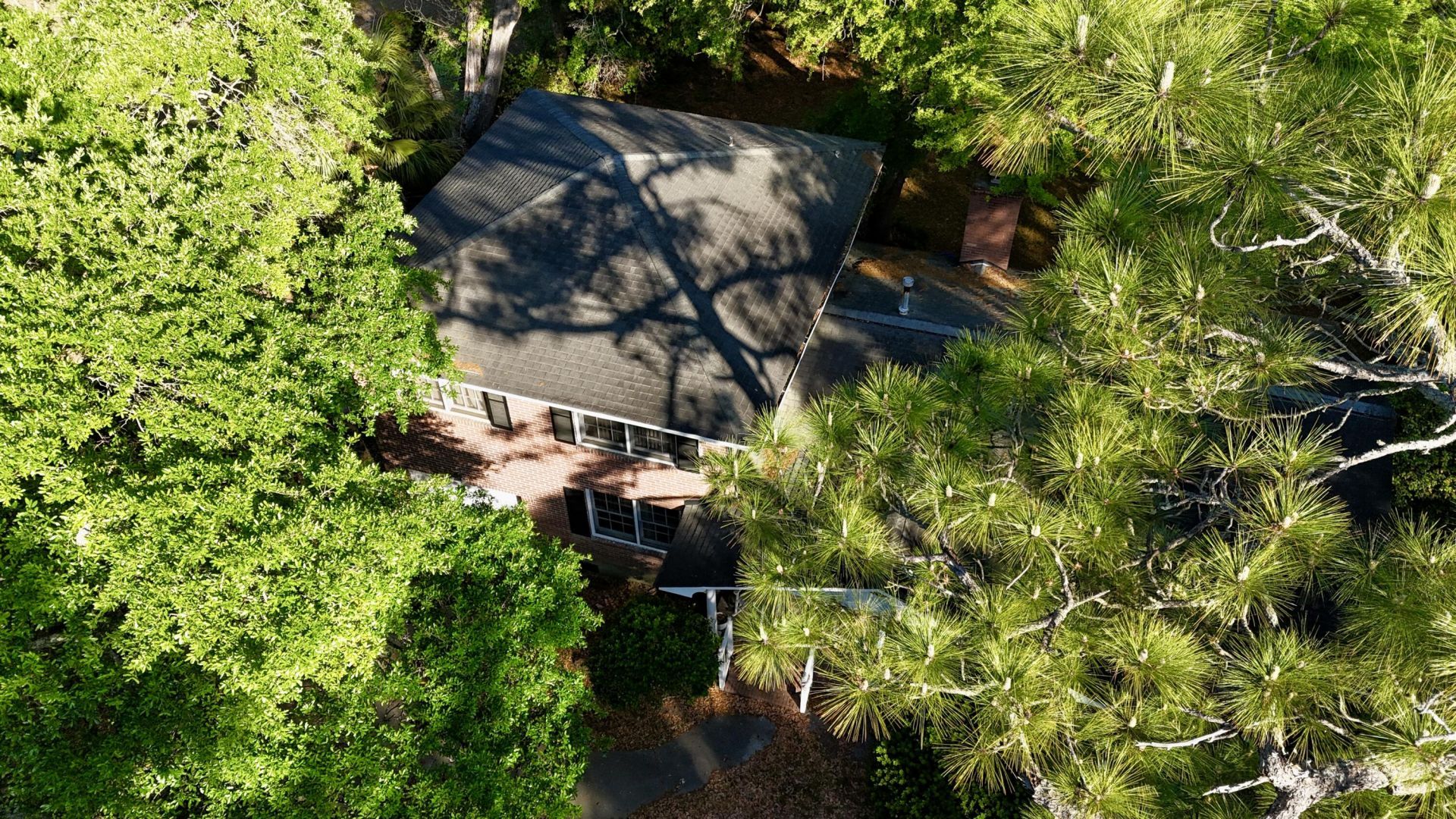 1330 Manor Boulevard Photo 17