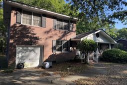 1330 Manor Boulevard photo 4