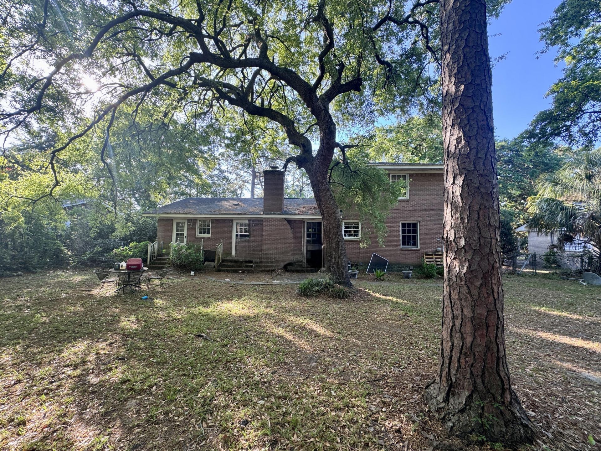 1330 Manor Boulevard Photo 9