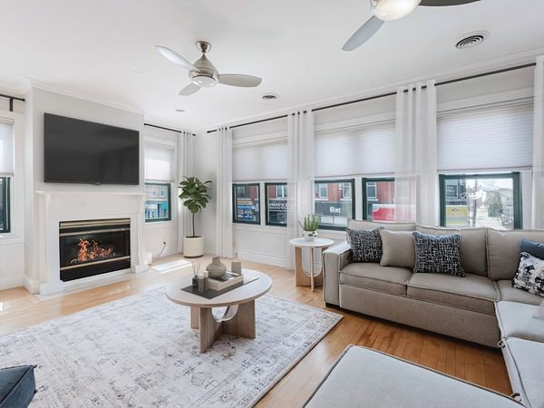 6 Cushing St, Unit 1, Waltham, MA 02453