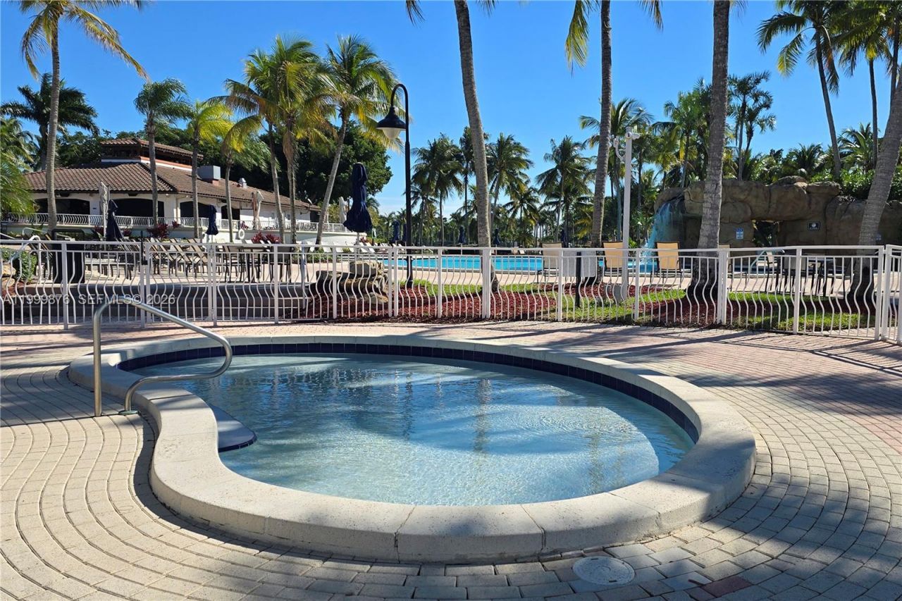 11339 NW 71st St, Unit 11339, Doral, FL 33178 Photo