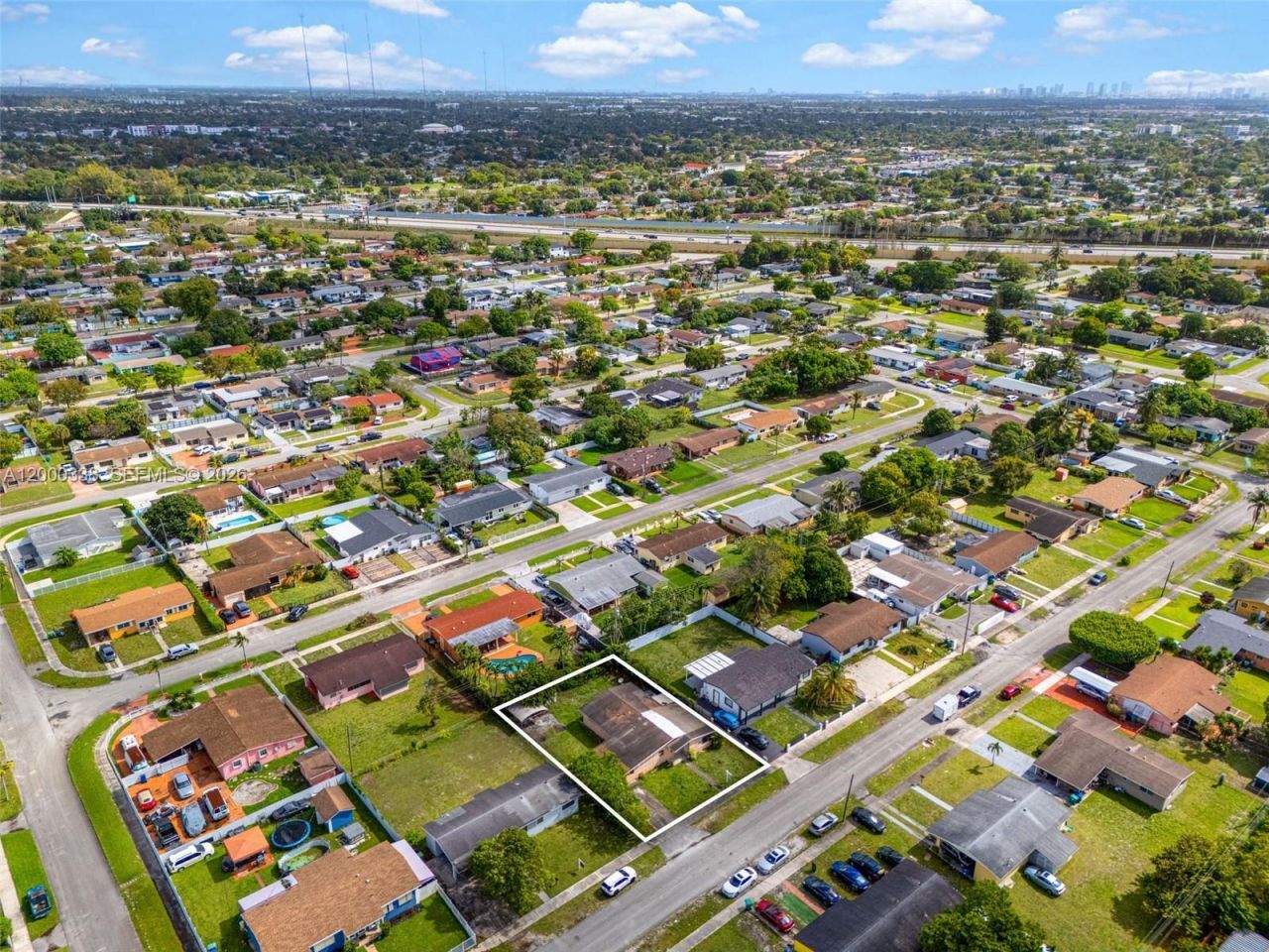 1321 NW 176th Ter , Miami Gardens, FL 33169 Photo